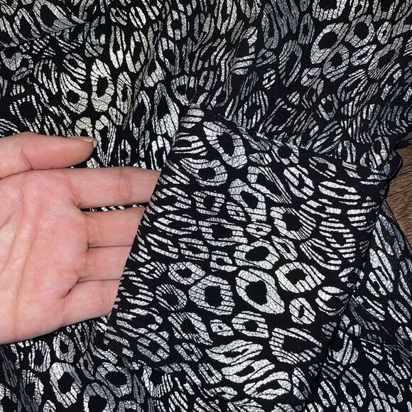 Michael Kors Black & Silver Shimmering Animal Print Blouse With Tie Size M NWT - Picture 8 of 10